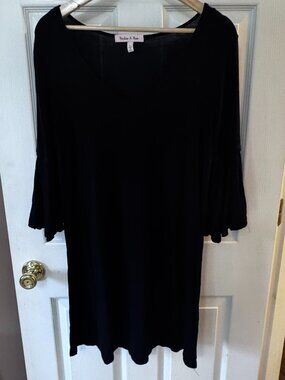 Harlow & Rose Black Bell Sleeve Knit Shift Dress Women's Large Boho Casual